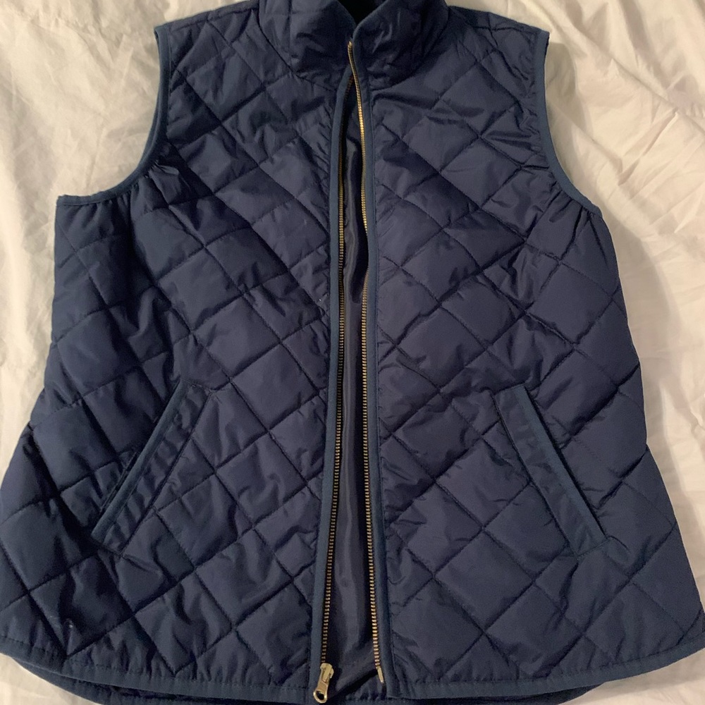 Old Navy blue quilted vest